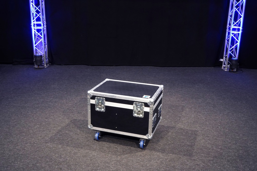 Show mini Case Amptown 4 closed 1